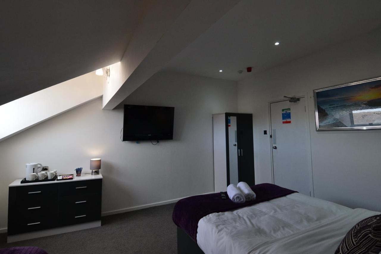 33 Hotel