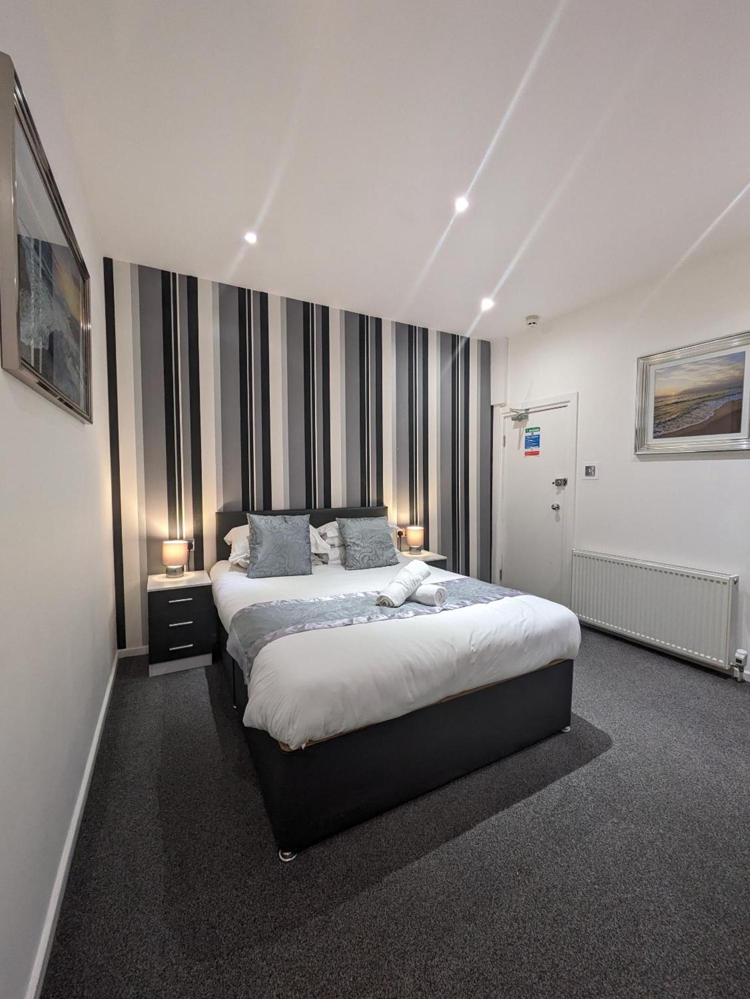 33 Hotel Blackpool